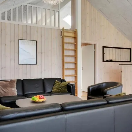 Villavilla 436 - Asserboliseleje, Nordsjaelland * Frederiksværk